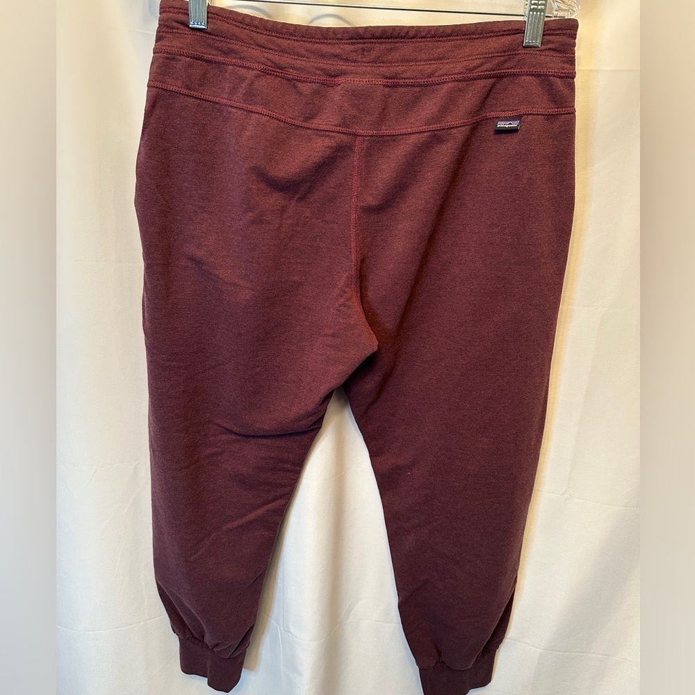 Patagonia‎ Size M Women’s Ahnya Jogger Pants Knit Organic Cotton Maroon #21971 - Picture 9 of 9